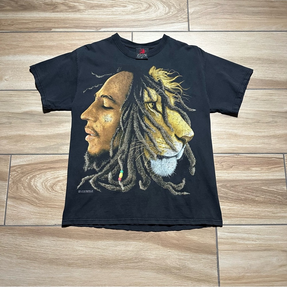 Vtg 2007 Bob Marley Rasta Lion Tshirt Reggae Rastafari Peace Y2K Vibes Jamaica M